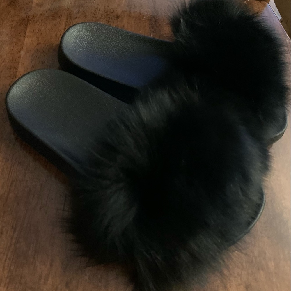 Fur slides (New)